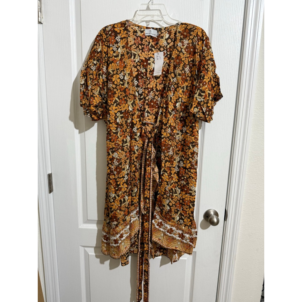 Women's The Fox and The Mermaid M/L Brown Orange Floral Wrap Dress